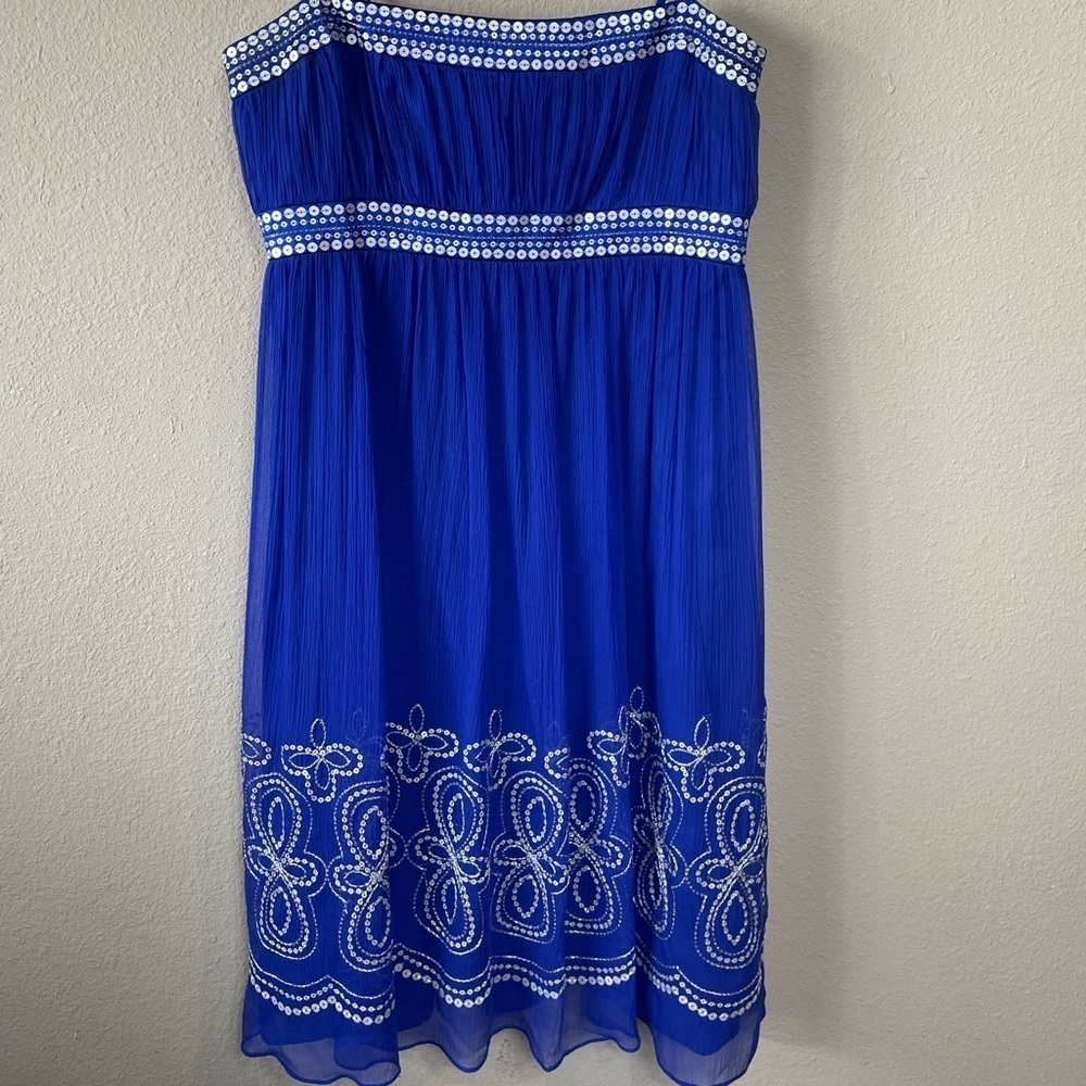 Maggy London 100% Silk Dress Silver Sequin embroidered blue dress, sz 6‎